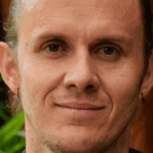 Profile photo of Vicente Alonso